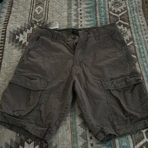 Men’s cargo shorts